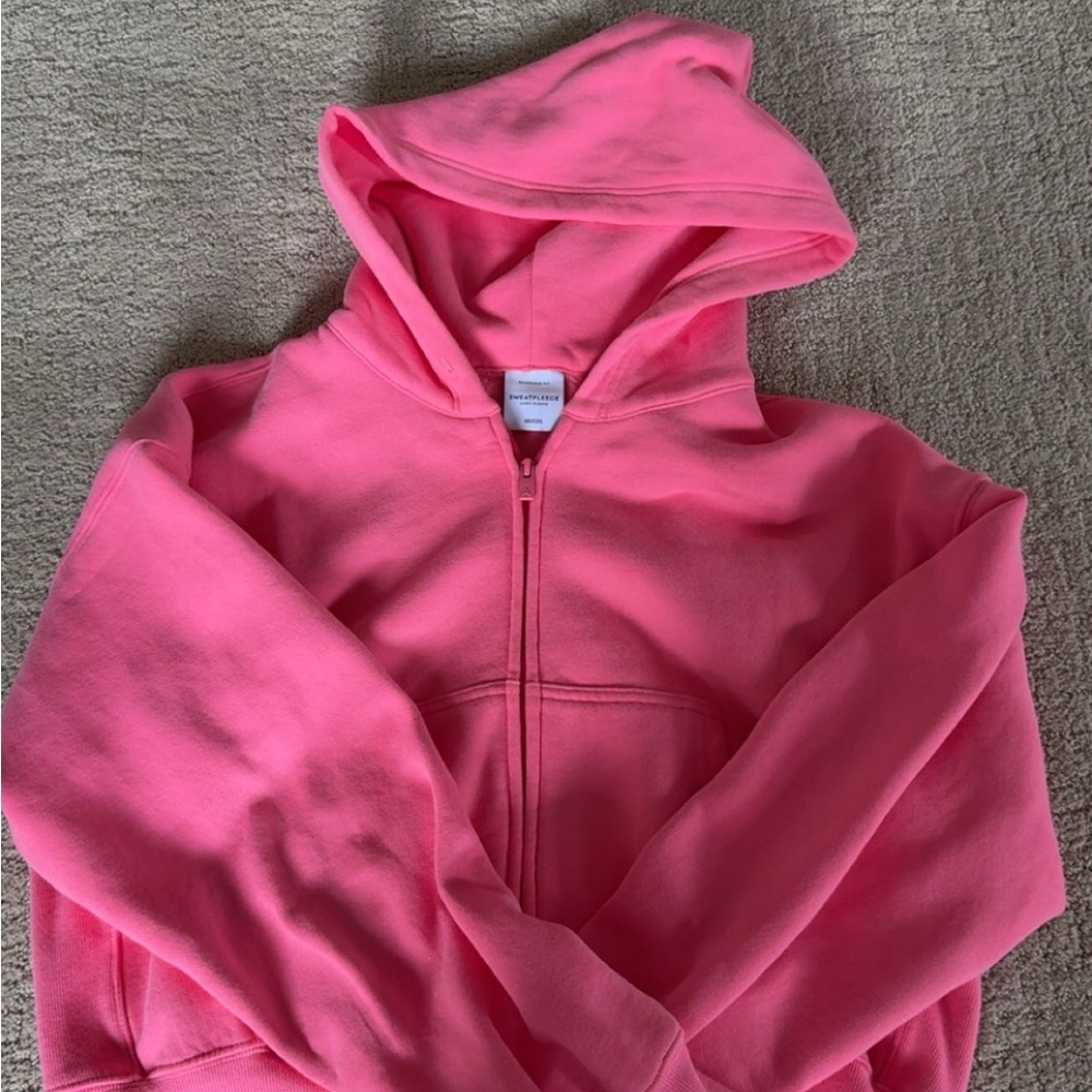 Aritzia boyfriend cropped zip up